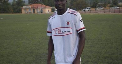 Nigerian footballer dies of Heart attack in Turkey Nigerian footballer dies of Heart attack in Turkey